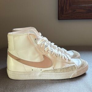 Nike High-Top Sneakers Size 7.5